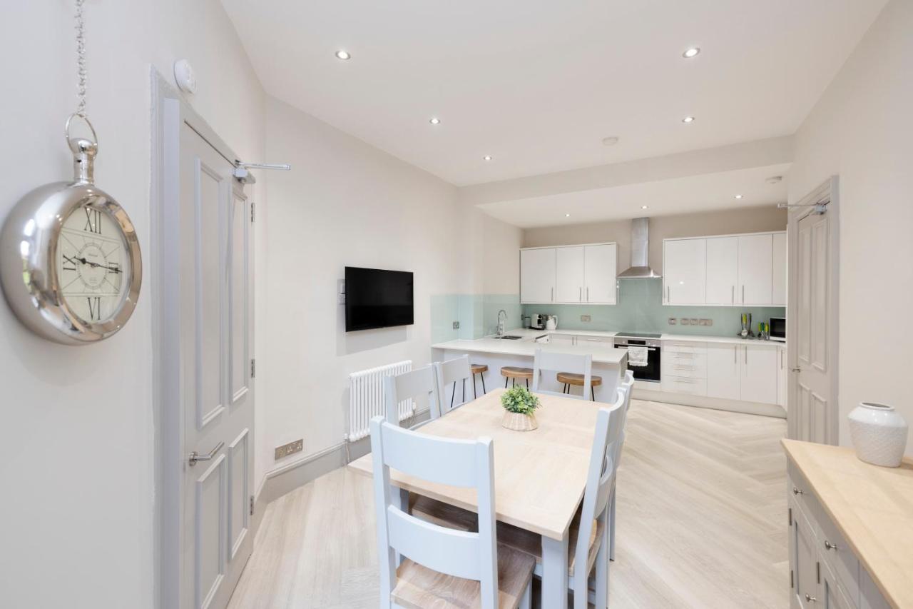 Stylish 3-Bedroom Edinburgh City Getaway Exterior photo