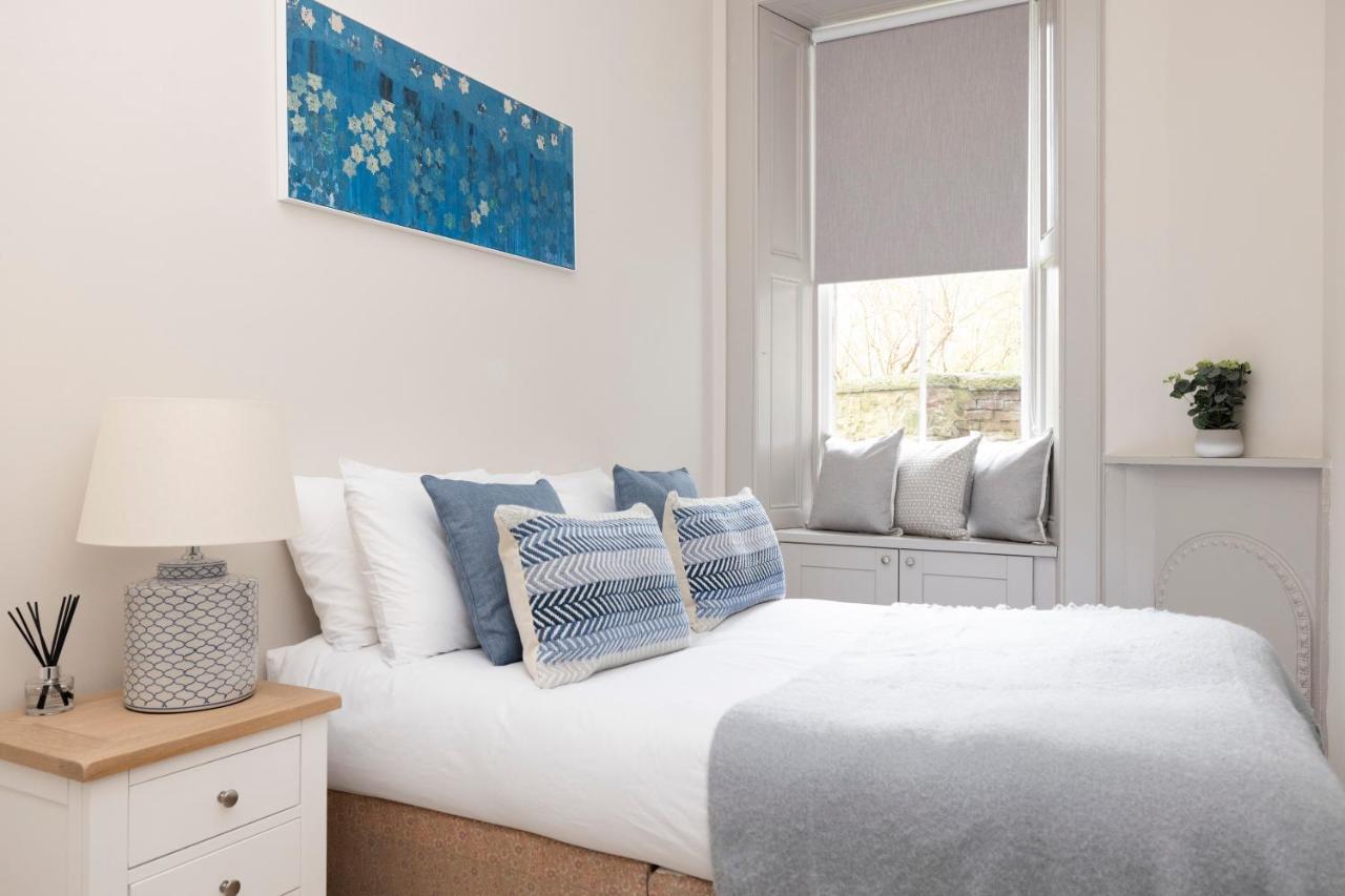 Stylish 3-Bedroom Edinburgh City Getaway Exterior photo